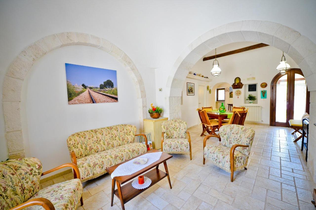 I Trulli Di Alejandro Villa Locorotondo Exteriör bild
