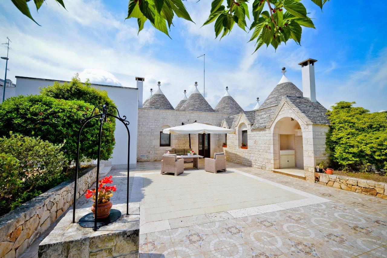 I Trulli Di Alejandro Villa Locorotondo Exteriör bild