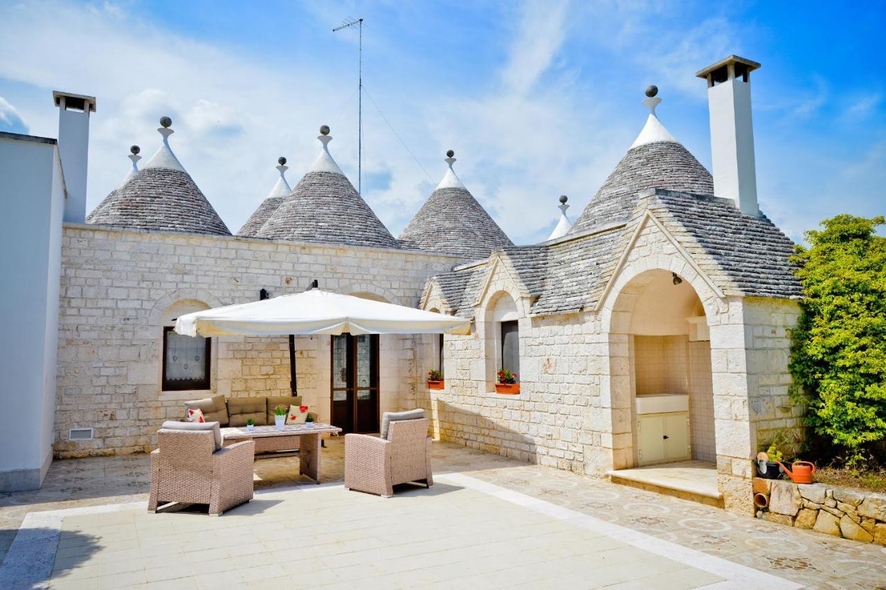 I Trulli Di Alejandro Villa Locorotondo Exteriör bild